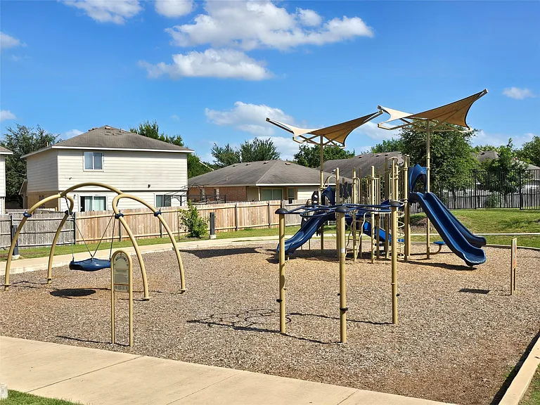 13313 Henneman Dr — Photo 18