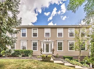 131 Valley Forge Dr, Cranberry Township, PA 16066