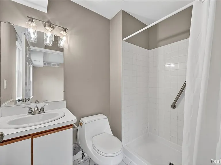44393 Sunnyside Dr — Photo 25
