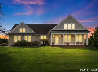 21899 Hilltop Cir, Stanwood, MI 49346