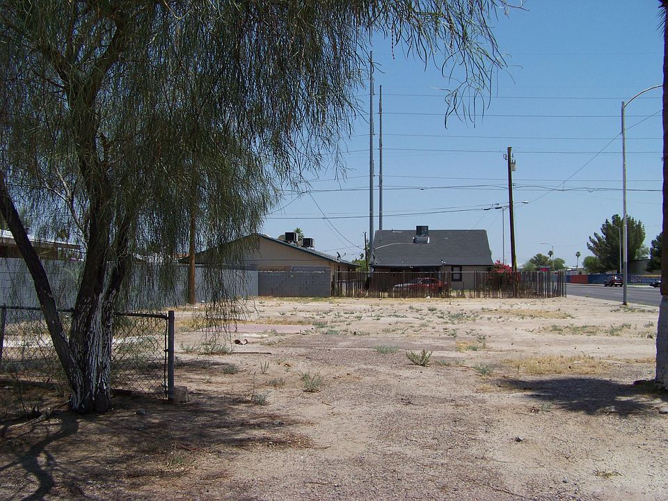 1st image of 1019 S MONTEZUMA Street #10