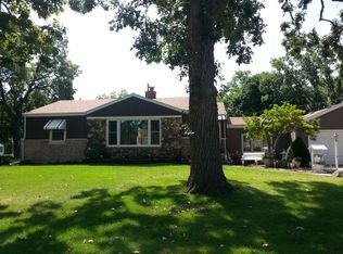 7101 W 112th St, Worth, IL 60482