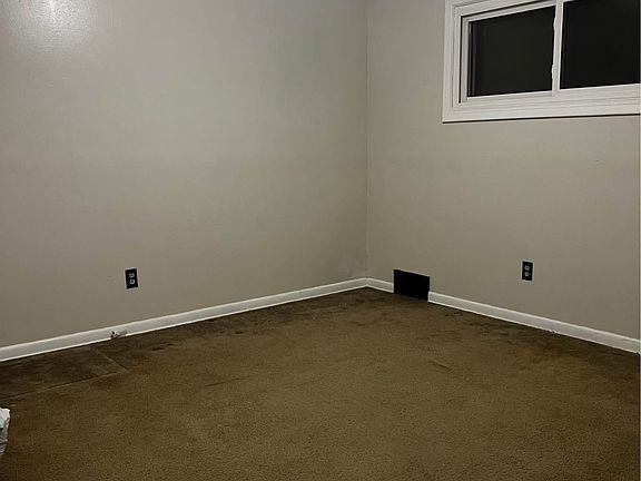 5th image of 16 Fairelm Ln APT 2