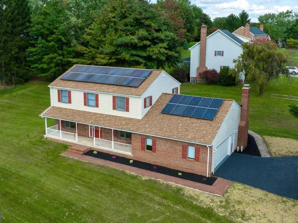 60 Stoneridge Dr, New Freedom, PA 17349