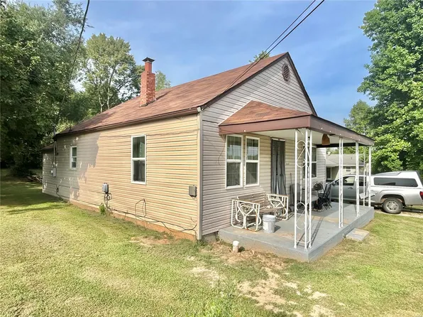 1008 E Hawkins St, Salem, MO 65560