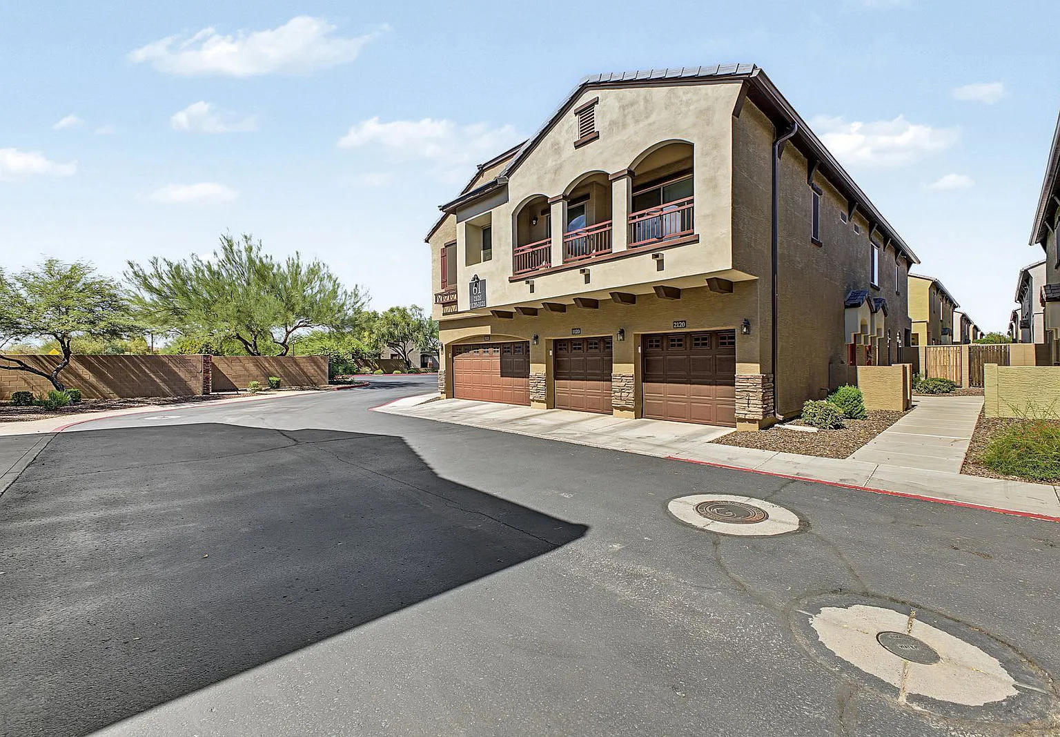 2 bed, 2.0 bath, 1152 sqft, $2,250 — Photo 1
