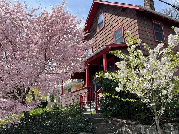 366 Morris Ave, Providence, RI 02906