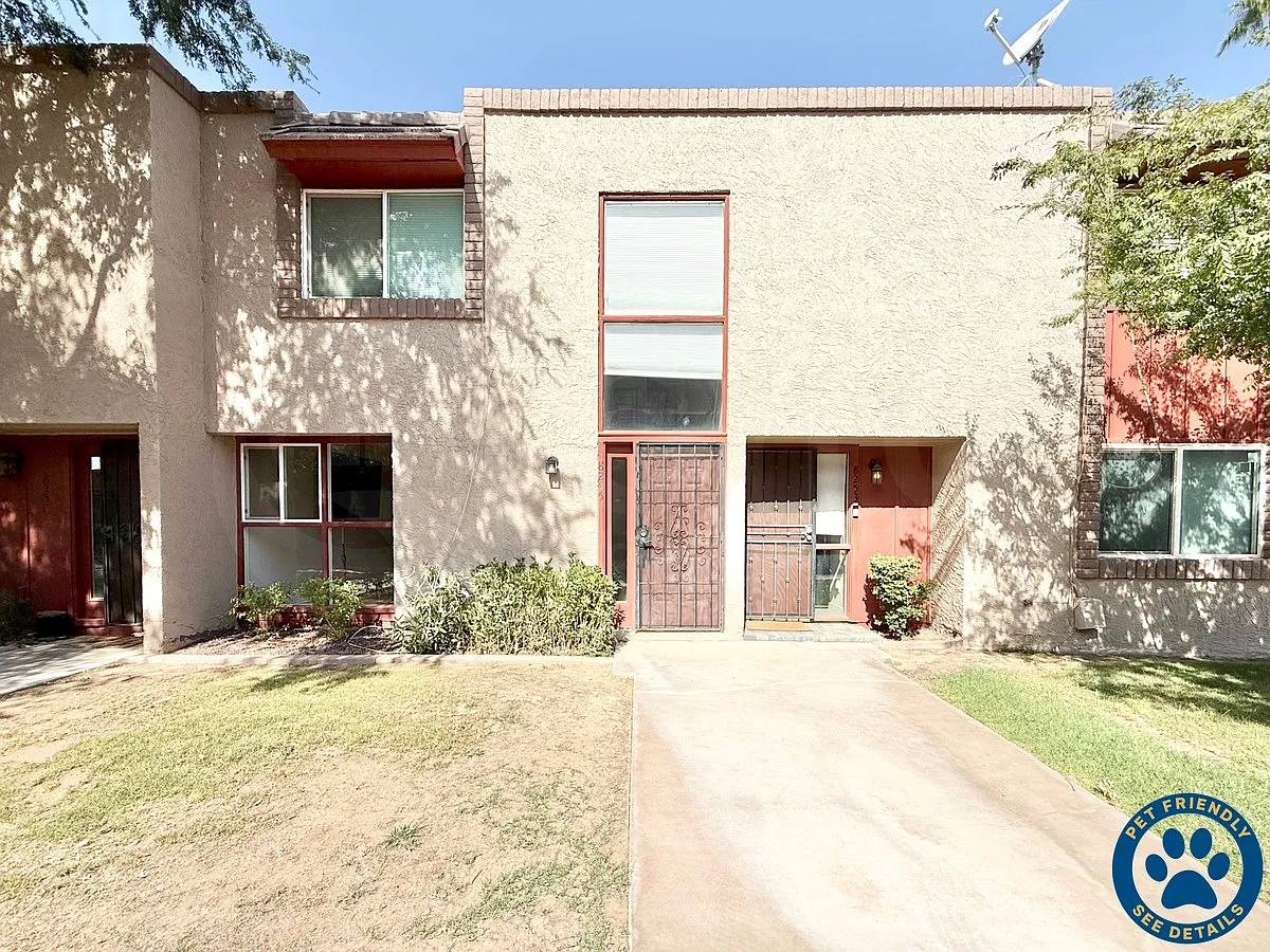 2 bed, 2.0 bath, 1044 sqft, $1,749 — Photo 1