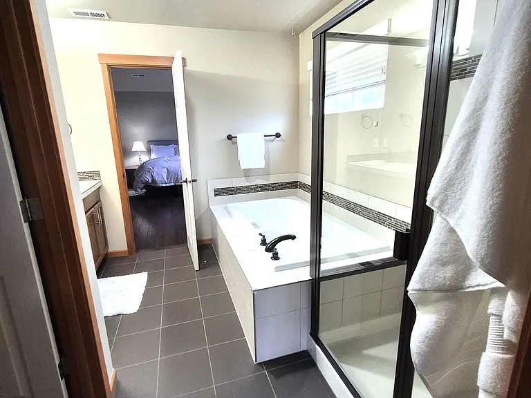 mstr bath