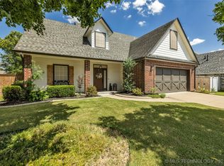 11515 S Mulberry Ct, Jenks, OK 74037