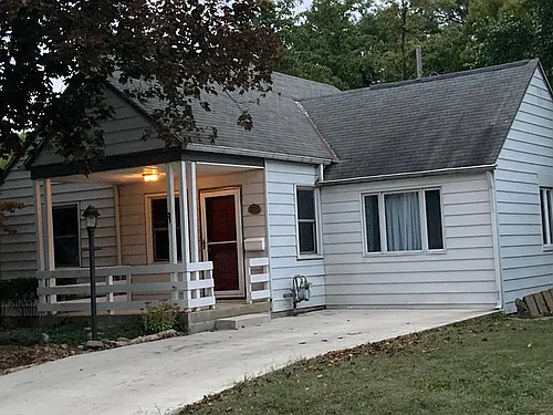 1800 Gerrard Ave Photo 1