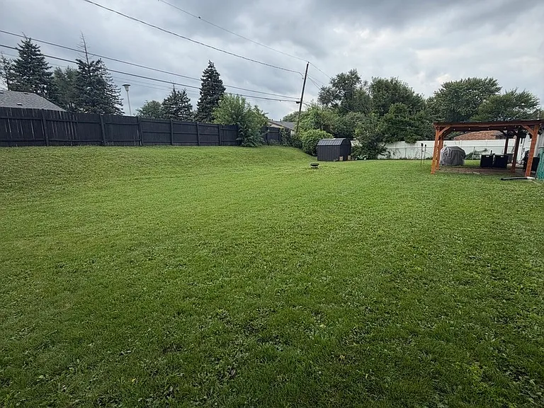 201 Fairwood Dr — Photo 19
