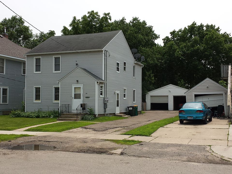 2nd image of 310 7th St SE