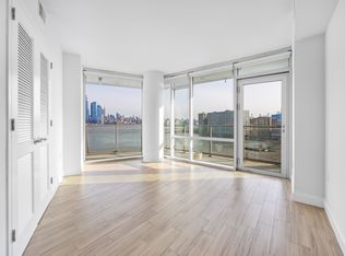 1705 Park Ave #1012, Weehawken, NJ 07086