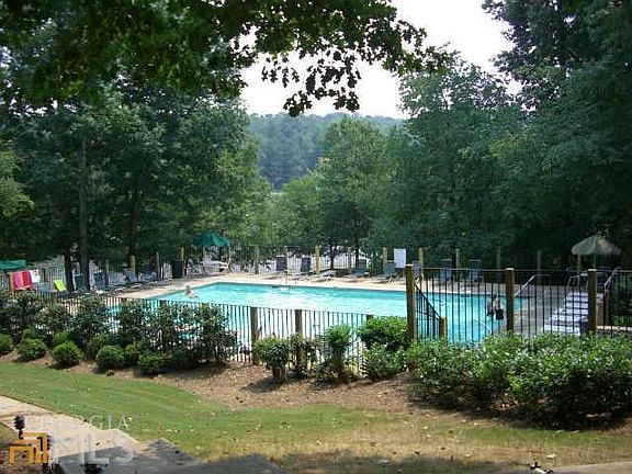 3rd image of 396 Teal Ct