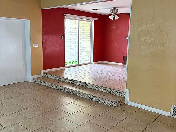 5th image of 2537 Coral Way W #W