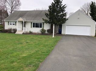 963 Bridge St, Suffield, CT 06078