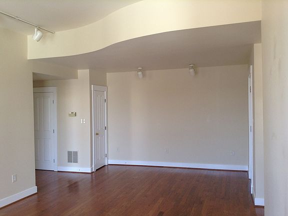 2nd image of 316 E 14th St #2