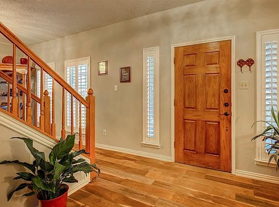 2nd image of 6806 Silverlake Dr