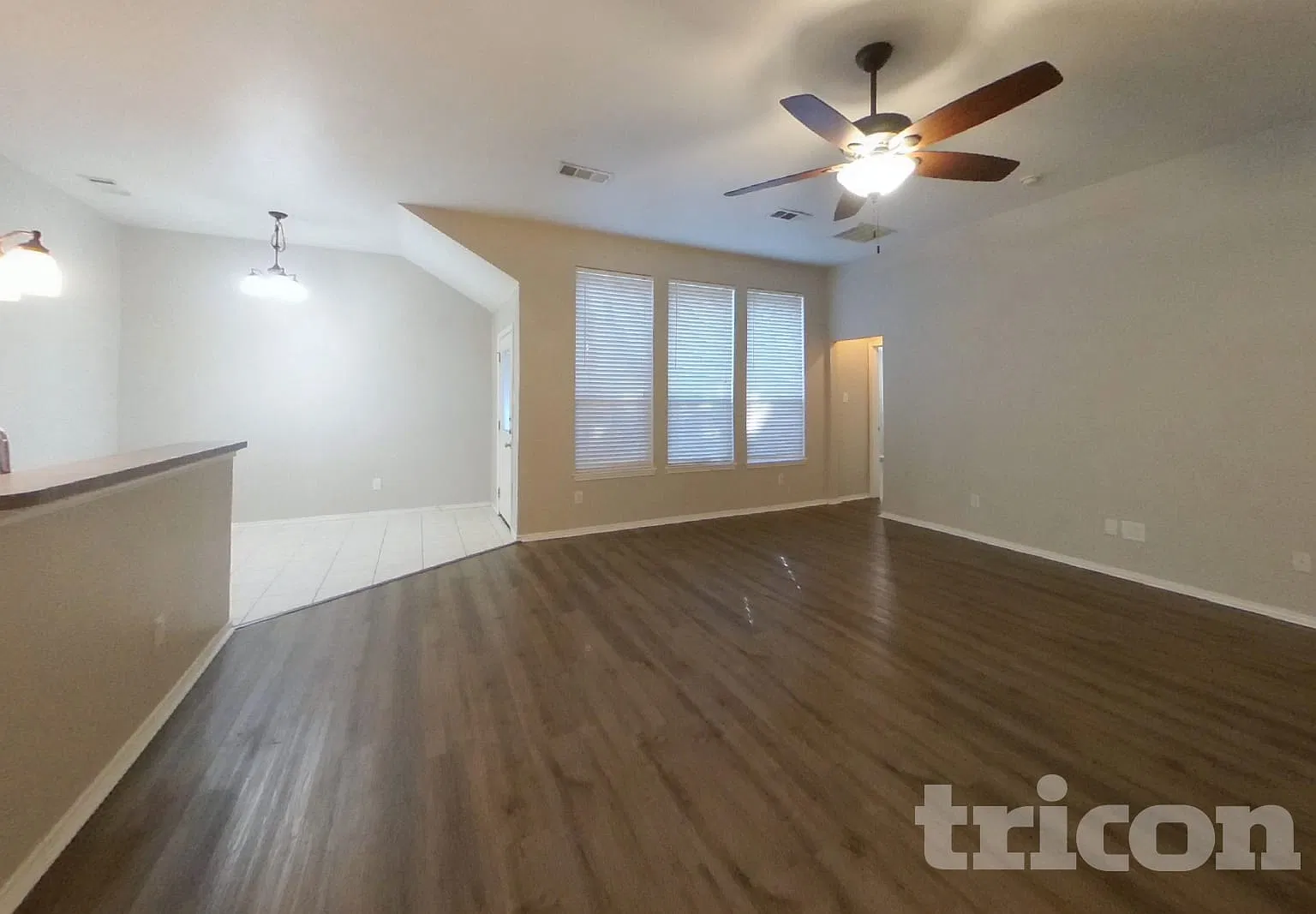 110 Forest Park Lane Red Oak TX — Photo 2