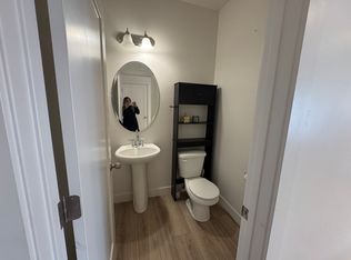 1118 E Doris Loop Rd, Eagle Mountain, UT 84005