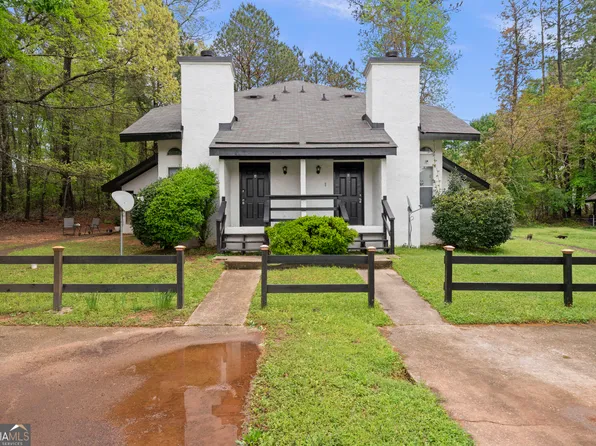 8506 Pineland Dr, Jonesboro, GA 30238