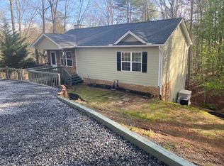 1205 Newport Dr, Ellijay, GA 30540