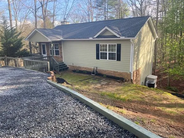 1205 Newport Dr, Ellijay, GA 30540