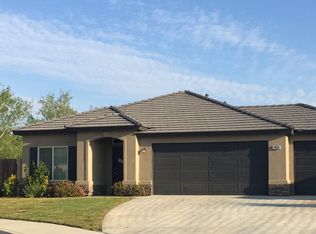10828 Tamarron Dr, Bakersfield, CA 93311