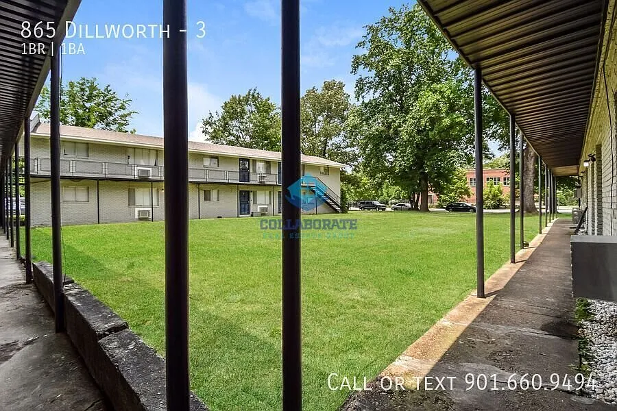 Grahamwood Flats — Photo 1