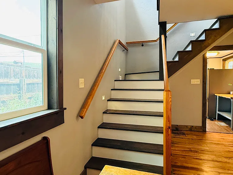 610 Poplar St — Photo 11