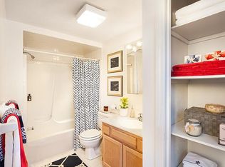 50 Waterfall Dr #10A, Canton, MA 02021