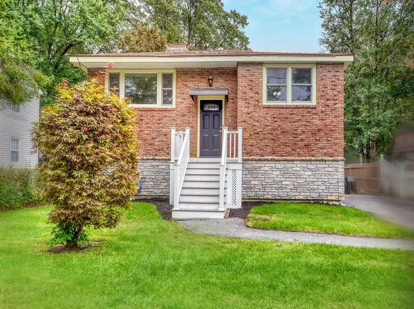 69 Heywood Ave, Melrose, MA 02176