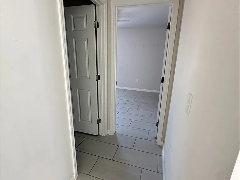 1027 Andalusia Blvd — Photo 9