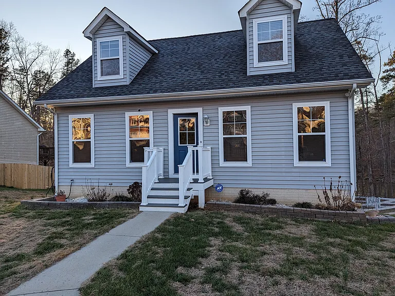 6382 Flintstone Dr — Photo 1