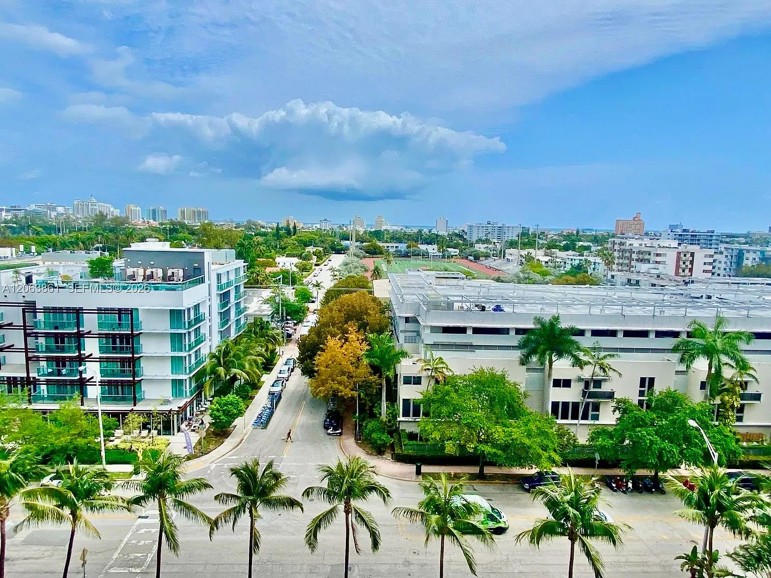 Mirador 1200 Condo — Photo 1