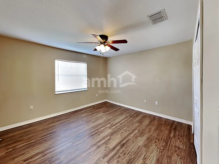 3247 Chessington Dr — Photo 17