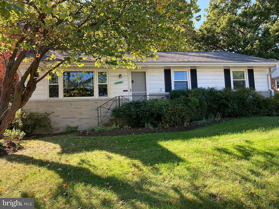 1st image of 10906 Fleetwood Dr