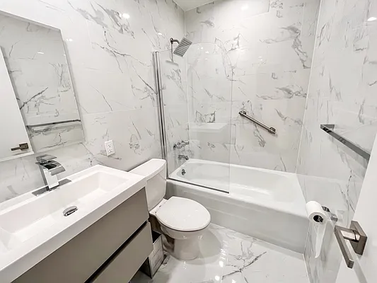 Rented by Keller Williams NYC | media 13