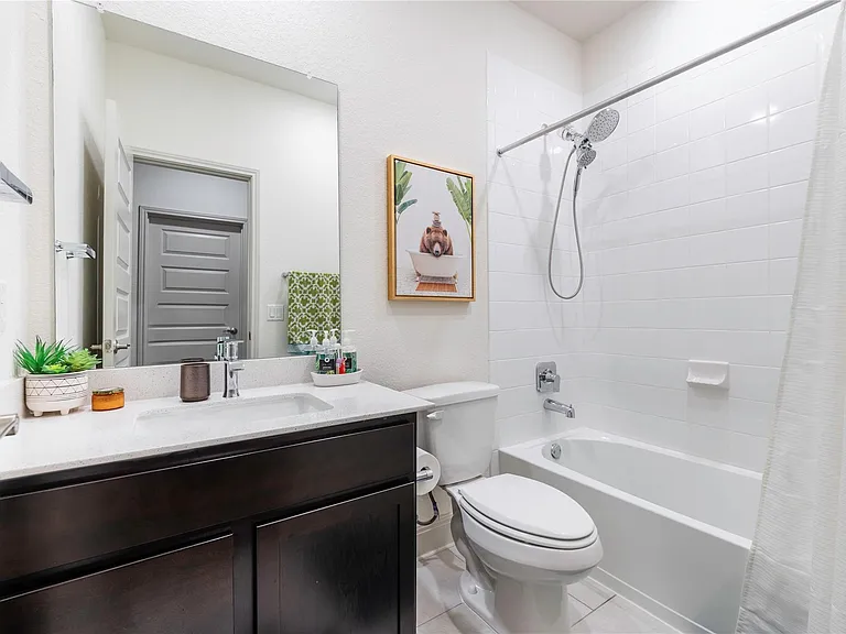 17900 Civorno Dr — Photo 19