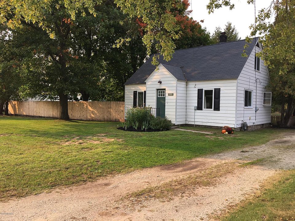 1st image of 1333 E Wilcox Ave