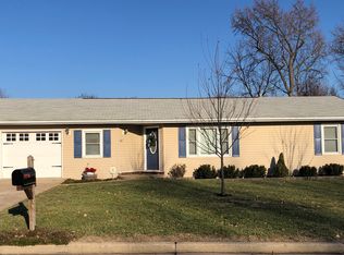 53 W Lee Dr, Saint Charles, MO 63301