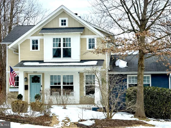 3207 John Marshall Dr, Arlington, VA 22207