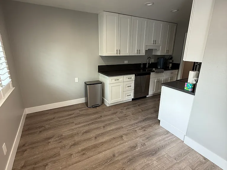 2180 Geary Rd #24 — Photo 2