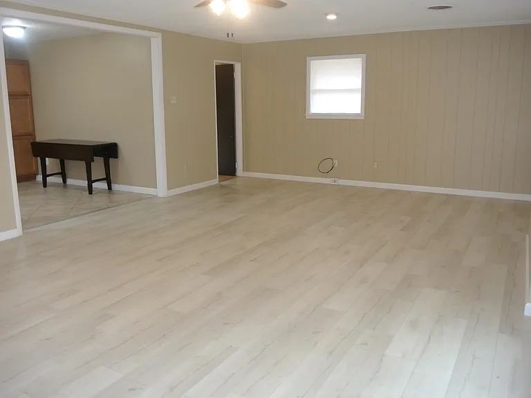 426 Cardinal Dr — Photo 11