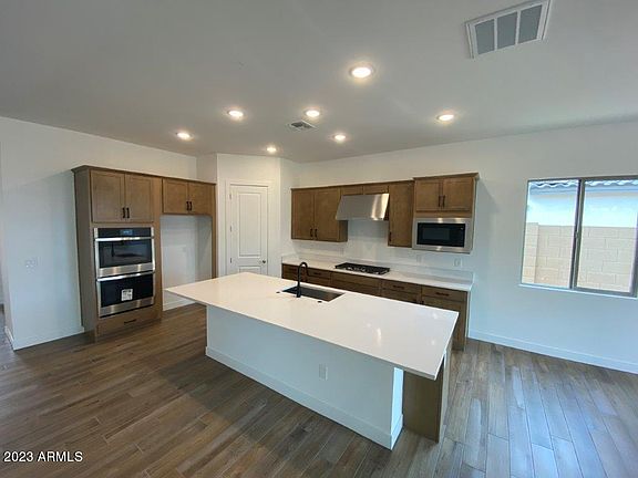 4th image of 2868 E Saddlebrook Court