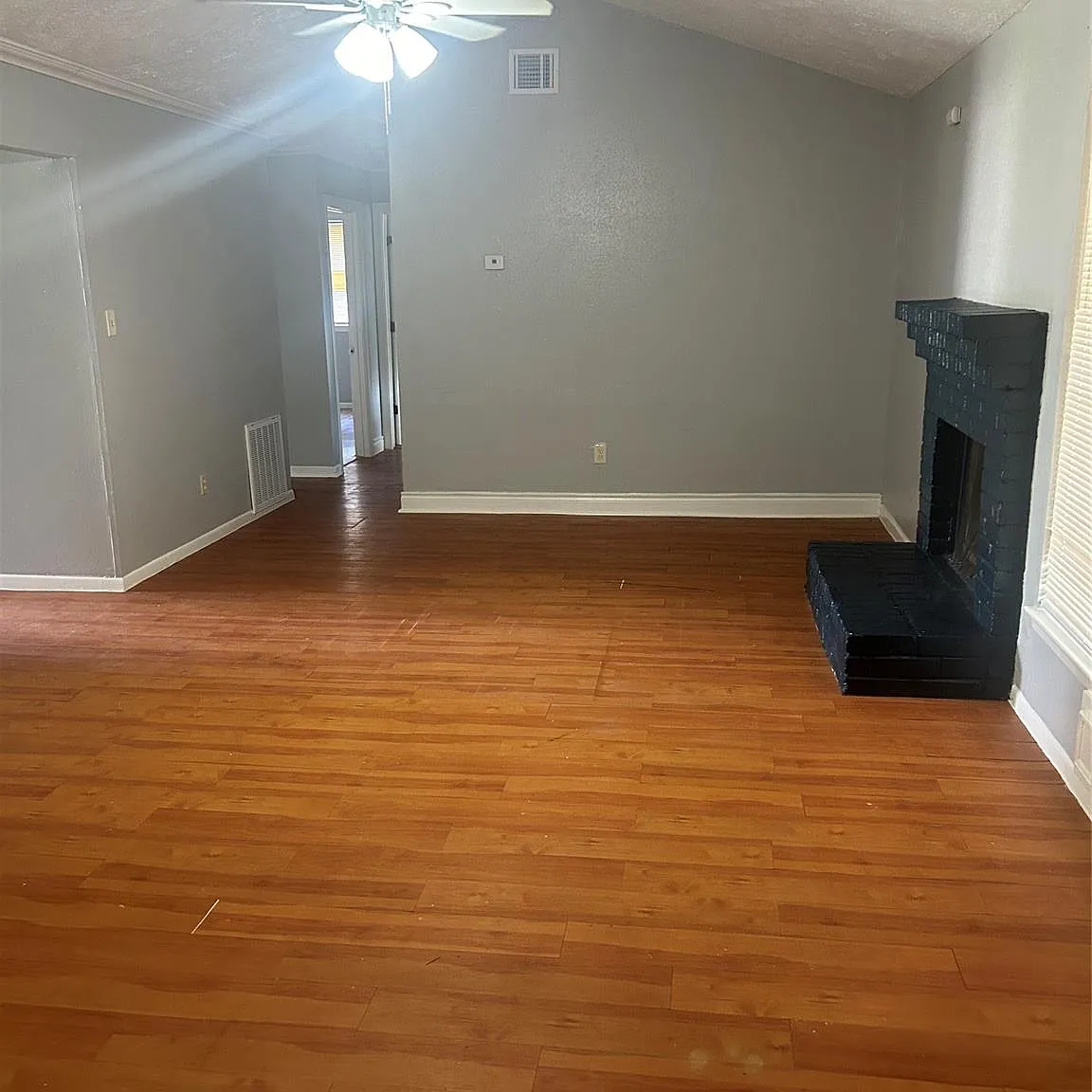 4 bed, 2.0 bath, 1444 sqft, $2,050 — Photo 3