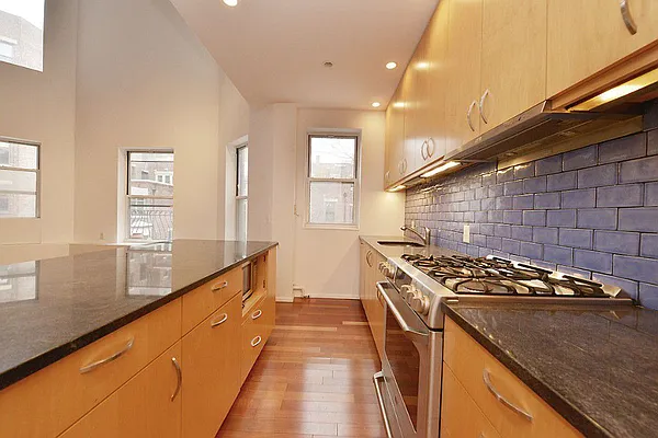 Rented by Aventana | media 53