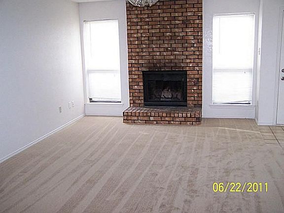 3rd image of 2431 Kingsford Ct