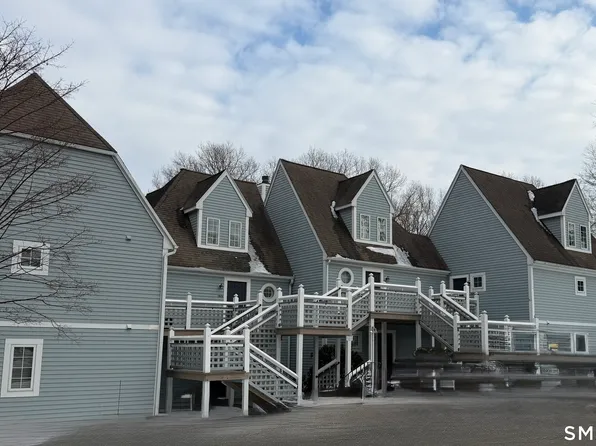 1623 Old Pond Lane #1623, Norwich, CT 06360